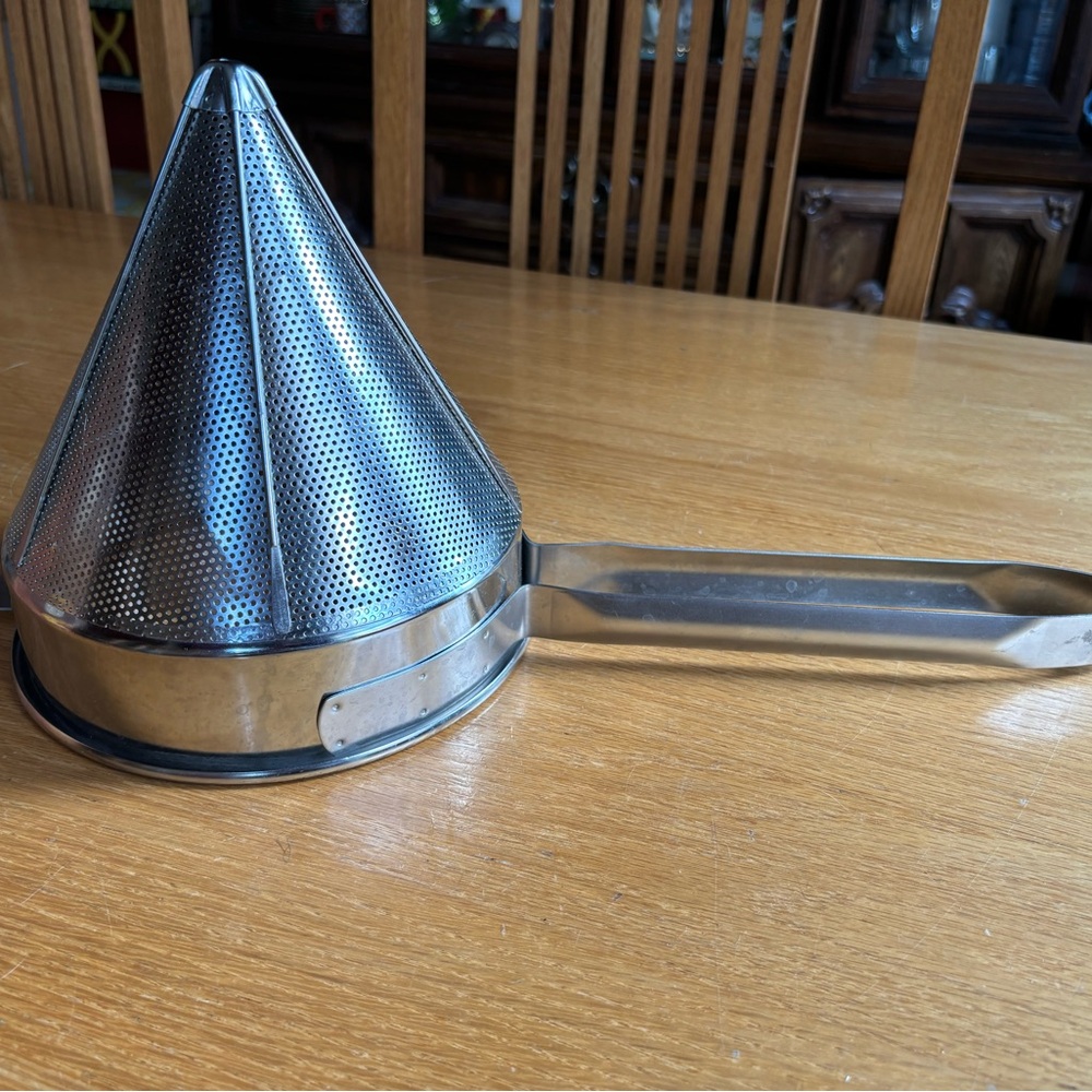 Winco 8″ Stainless Steel Fine China Cap Strainer